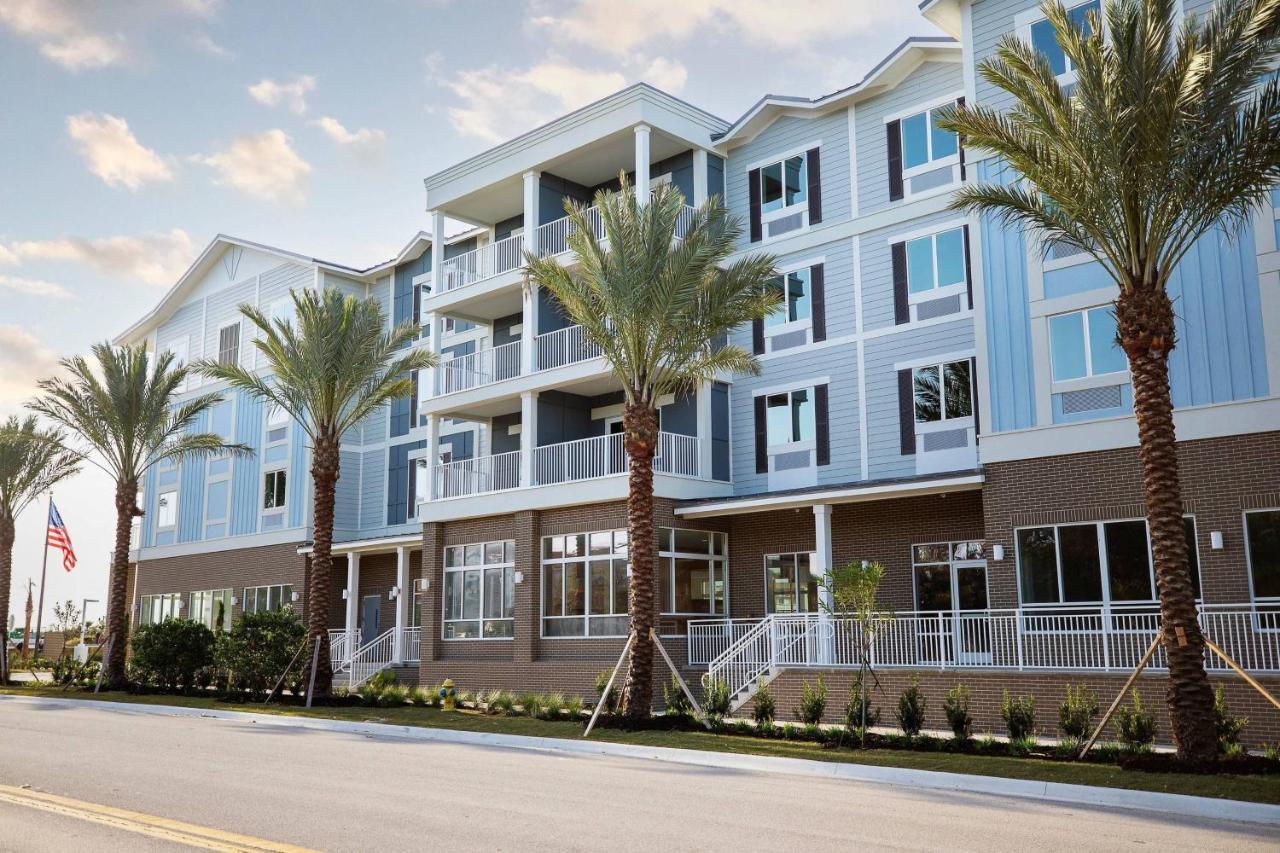 Courtyard Amelia Island Hotel Fernandina Beach Exterior photo